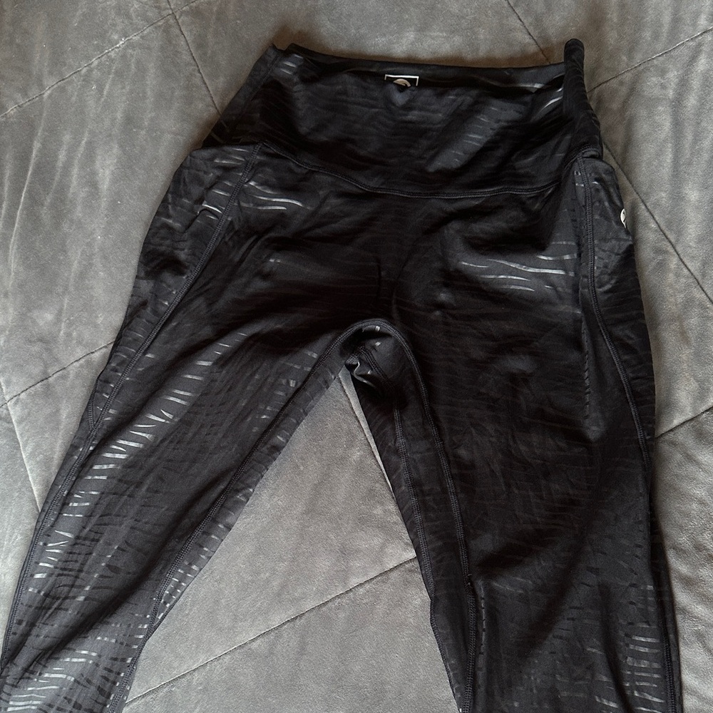 DIXXON Black and Gray Patterned Leggings